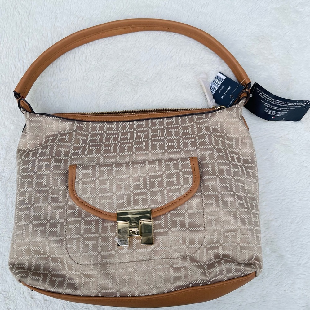 NWT Tommy Hilfiger Signature Hobo Bag Tan / Creme